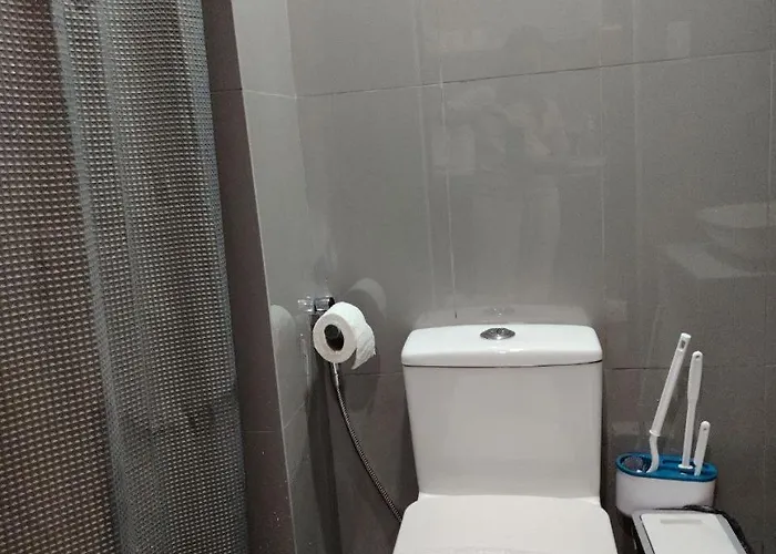Affordable Modern With Netflix Wifi Balcony In Air Residences Apartment *
