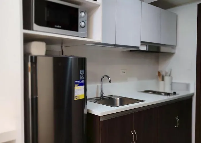 Affordable Modern With Netflix Wifi Balcony In Air Residences *